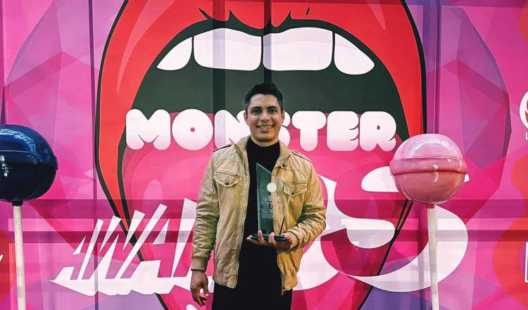 Gana el tabasqueño Domingo Quintero en los Monster Music Awards