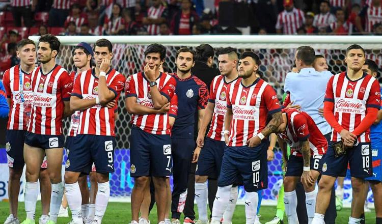 Jugadores y directiva de Chivas salen de vacaciones tras derrota
