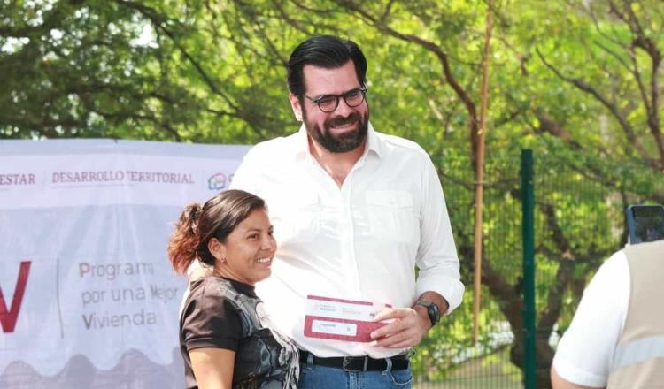 Entrega Bienestar 200 tarjetas del programa "Una Mejor Vivienda" en Centro