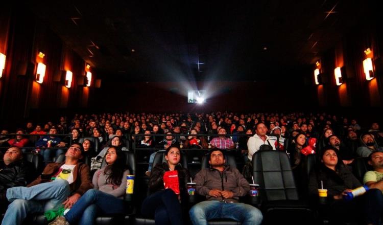 Investigan presunta "mano negra" en cines de México