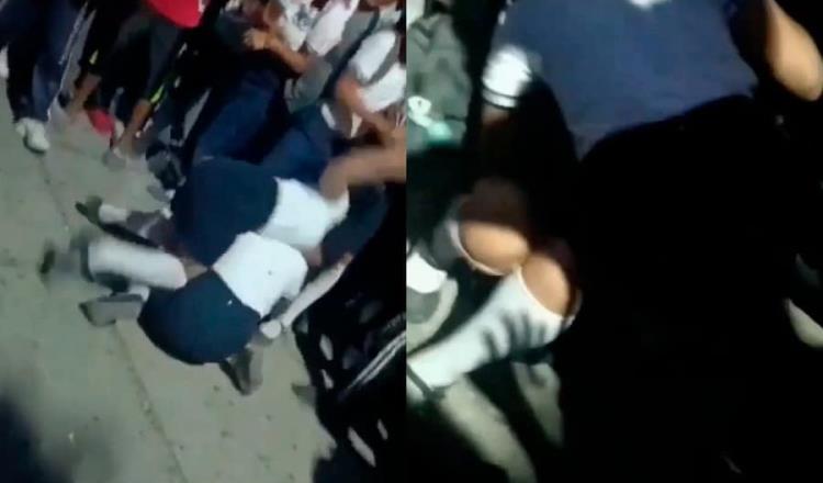 Alumnas de secundaria se lían a golpes en la vía pública en Comalcalco