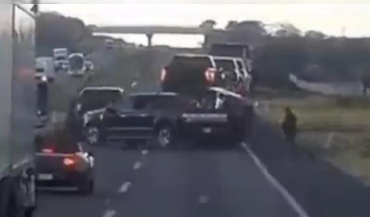Crimen organizado saquea unidad "nodriza" de camionetas de lujo en carretera León-Aguascalientes
