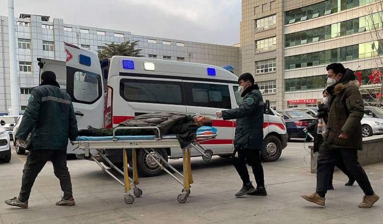 Conductor embiste a una multitud en China y deja 2 muertos y cinco heridos