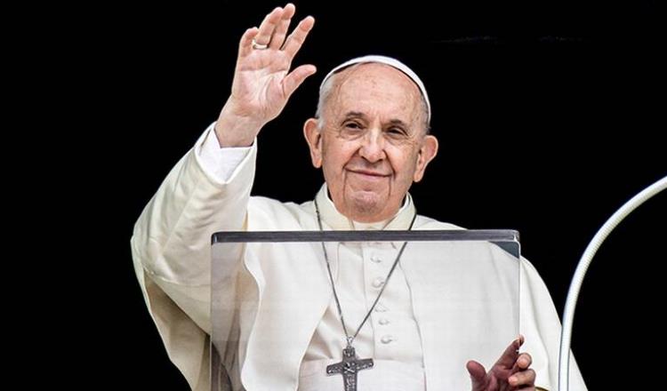 A no desperdiciar la vida en el consumismo y modas, exhorta el Papa Francisco