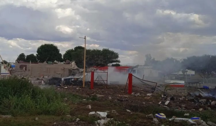 Explosión de polvorín deja al menos 9 heridos en Tultepec, Edomex