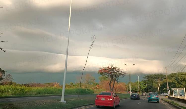 Onda tropical 15 traería lluvias de hasta 150 mm a Tabasco