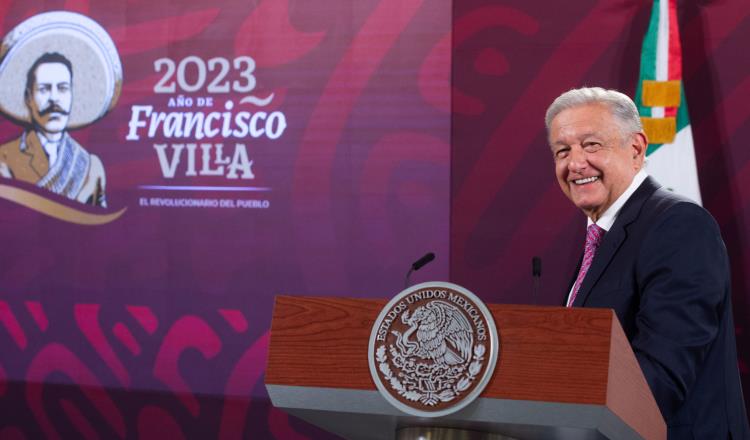 "Me debo al Zócalo" dice AMLO sobre llenos de plaza cuando convoca