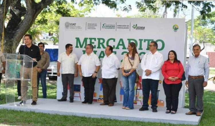 Realizan primera edición del Mercadito UJAT; participan 146 emprendedores