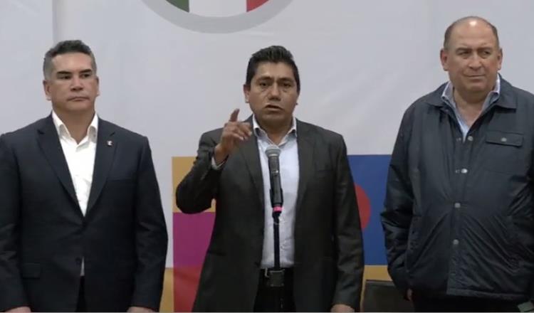 Jorge Luis Preciado se registra como aspirante del Frente Amplio por México