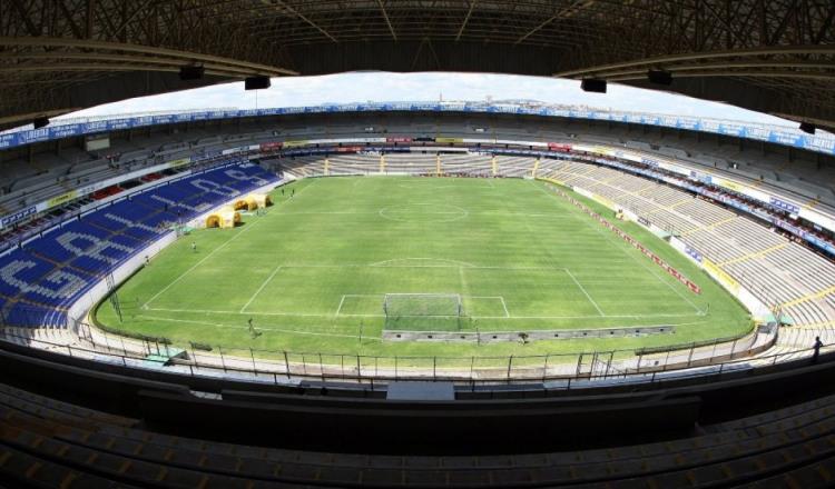 Se pospone partido Gallos Blancos vs América por mal estado de la cancha del Corregidora