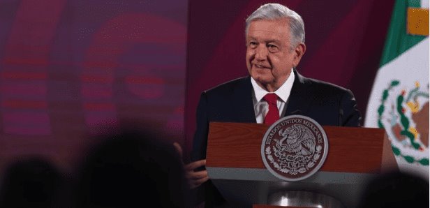 Trabajadores de Mexicana de Aviación recibieron mil millones de pesos, tras concretar la compra-venta: AMLO