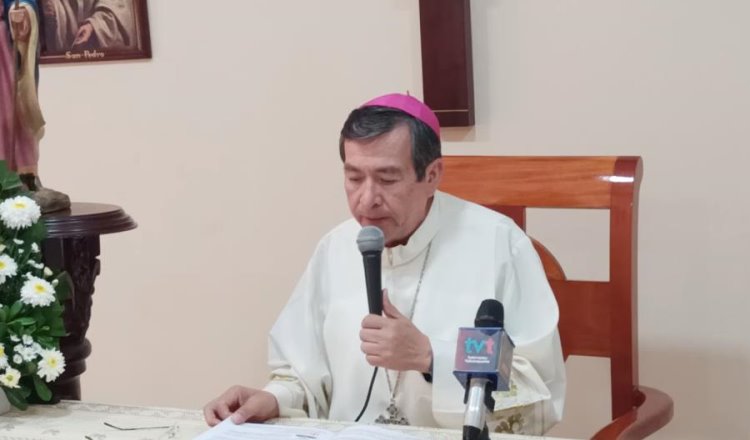 Pide Iglesia católica ser como Jesucristo y no caer en las tentaciones del poder