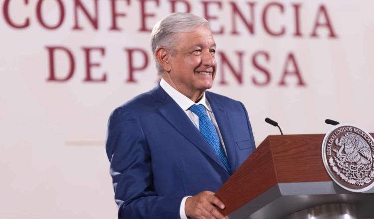 AMLO pide a corcholatas no usar espectaculares 