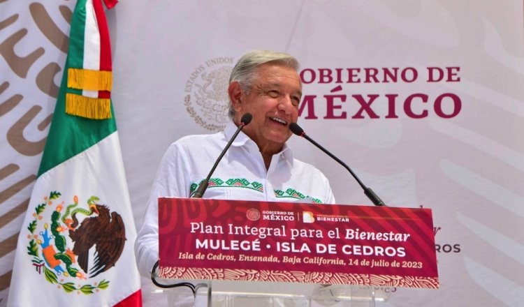 Asegura AMLO que continuará transformación del país, pese a orden del INE de evitar tema electoral