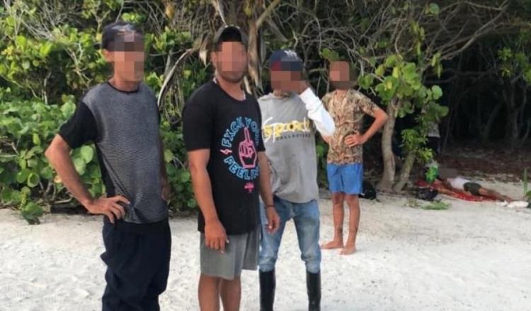 Rescatan a balseros cubanos en costas de Tulum