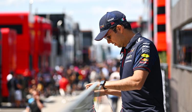 Ricciardo quiere asiento de Checo en Red Bull; mexicano se dice despreocupado