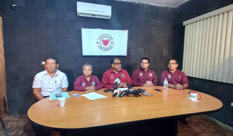 Burócratas harán caravana en más de 180 vehículos a CDMX para exigir cambios a Ley ISSET