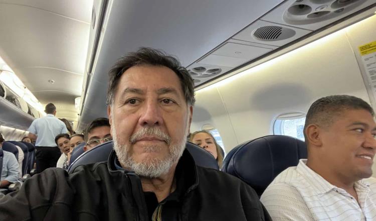 Niega Fernández Noroña viajar en primera clase