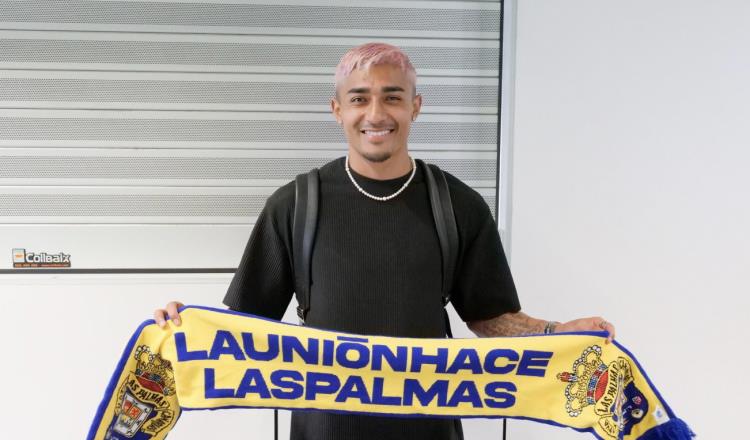 Julián Araujo llega cedido del Barcelona a Las Palmas