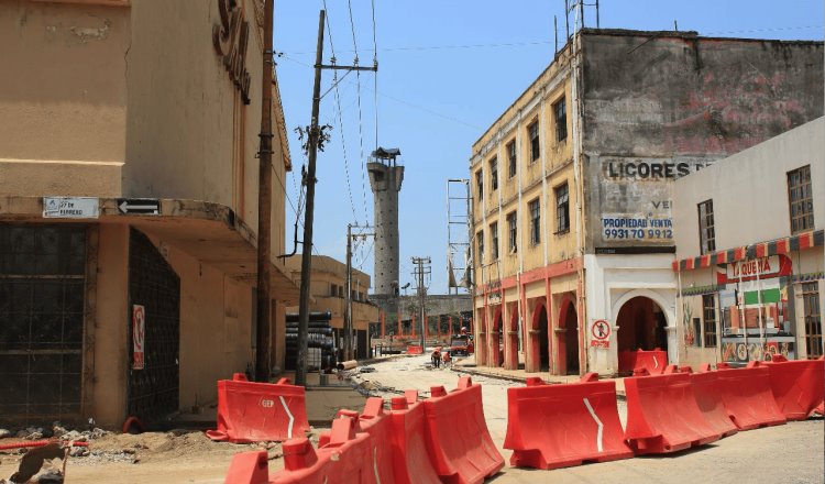 No es momento para presentar denuncias por obras del malecón: Osuna a empresarios