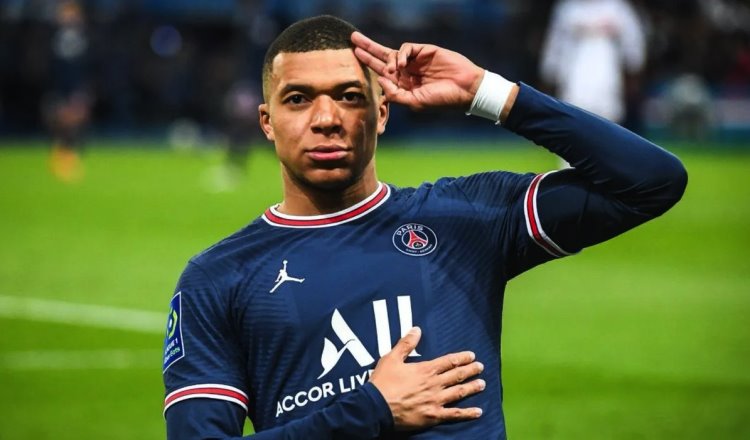 Mbappé desiste de irse al Real Madrid y permanecerá en el PSG hasta el 2024