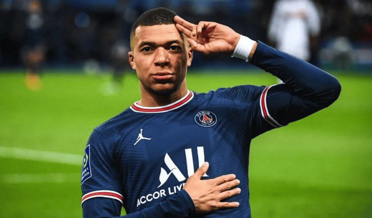 Presidente del PSG confía que Mbappé se quede en el equipo la próxima temporada