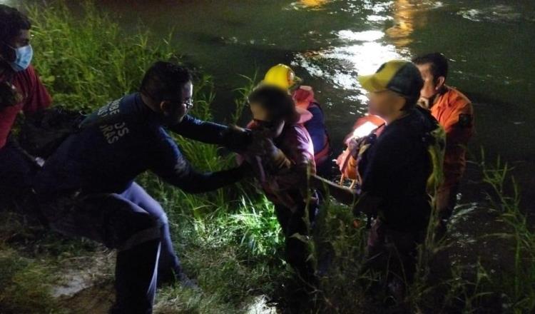 ¡Dramático! Rescatan a mujer migrante y bebé de 4 meses del río Bravo