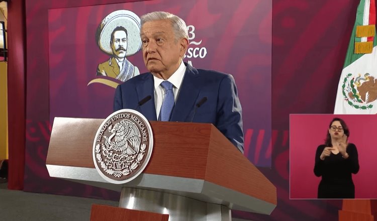 Quema de libros de la SEP en Chiapas es retrógrada y medieval: López Obrador