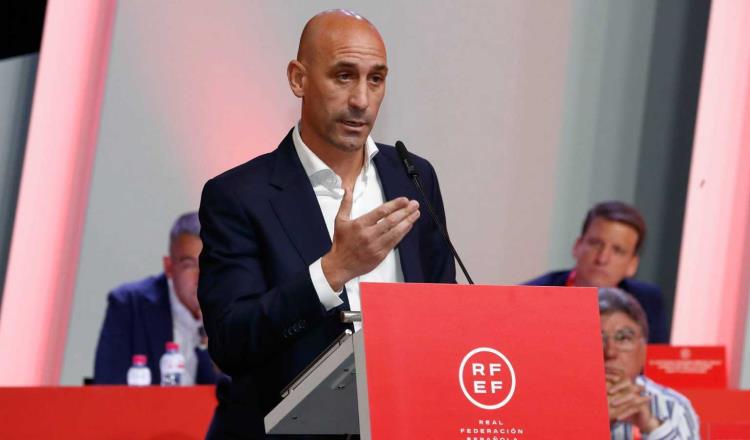 "No voy a dimitir" reitera Rubiales tras negativa a dejar presidencia de RFEF