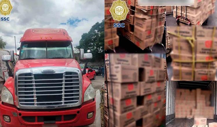 Recuperan en CDMX tráiler robado con galletas con valor de 500 mil pesos