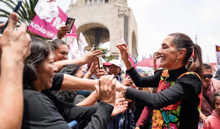 "Voy arriba en las encuestas", dice Sheinbaum al cerrar giras por el país