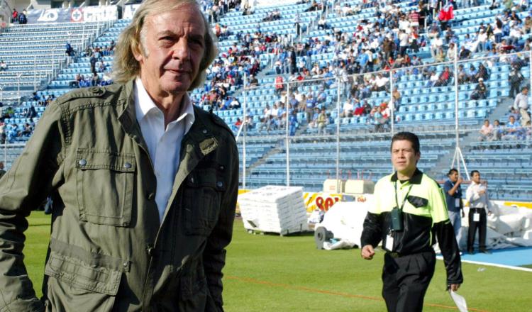 Menotti es hospitalizado de emergencia en Buenos Aires