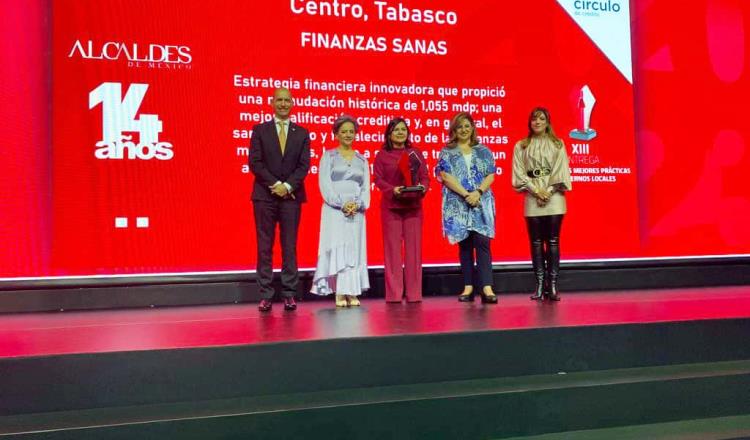 Revista Alcaldes de México otorga a Yolanda Osuna premio por Mejores Prácticas de Gobiernos Locales
