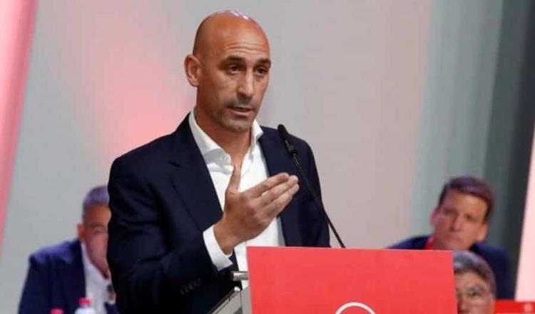 Rubiales no deberá acercarse a Jenni Hermoso por ningún medio a petición de Fiscalía