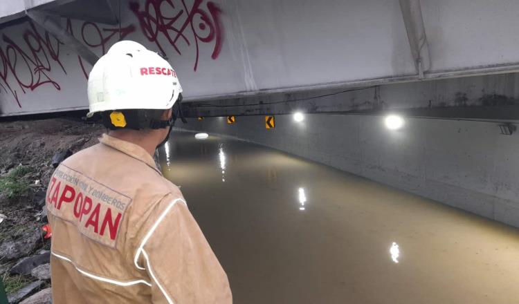 Mueren 2 personas atrapadas en túnel inundado por lluvias en Jalisco
