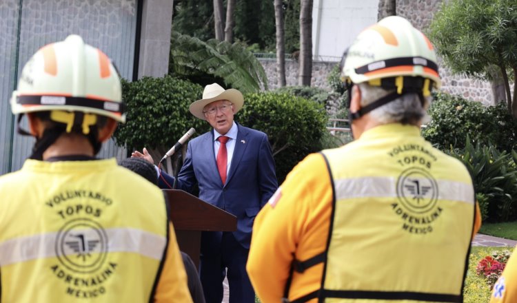 Confirma Ken Salazar que "pronto" se anunciará que México recuperará categoría 1 en seguridad aérea