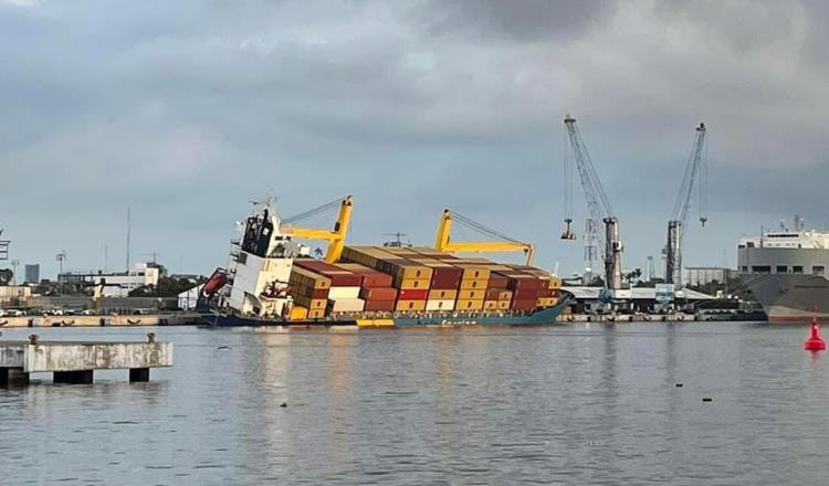 Se hunde buque Chiapas Star en puerto de Mazatlán