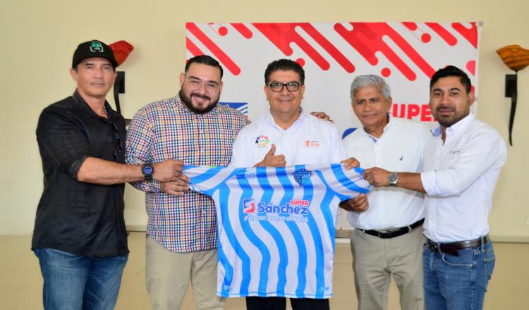 Deportivo Napoli Tabasco suma patrocinio en busca de temporada exitosa