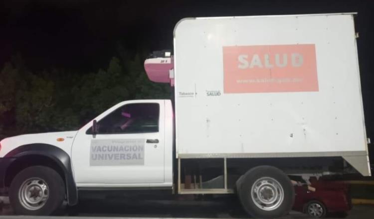 Roban camioneta con 11 mil vacunas de VPH en Loma de Caballo