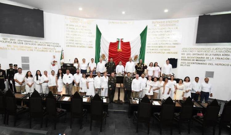 Inscriben en muro de honor de Congreso local leyenda 2023 Bicentenario del Heroico Colegio Militar