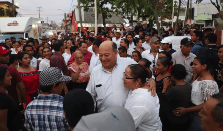 Antes me querían matar como mosca a periodicazos, ahora lo intentan a encuestazos: Ojeda