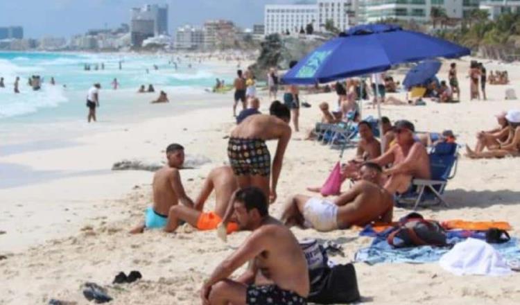 Espanta superpeso a turistas extranjeros, bajan visitas durante temporada alta en México