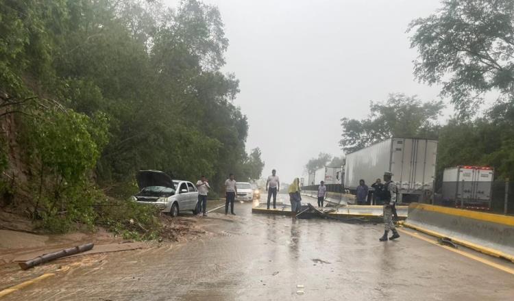 Otis deja devastación en Guerrero