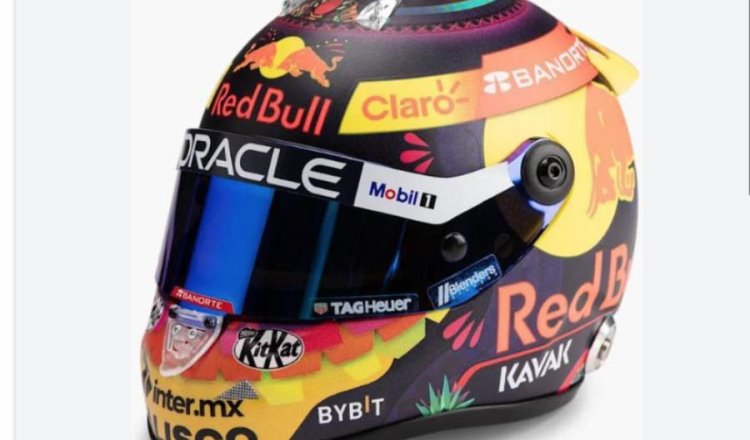 Casco que utilizó Checo en GP de México fue subastado en 1.7 mdp y será donado a damnificados en Acapulco