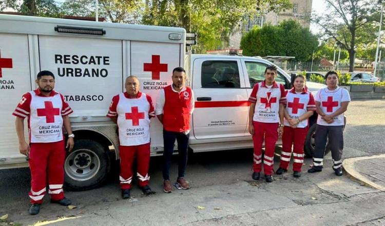 Viajan paramédicos tabasqueños a Acapulco