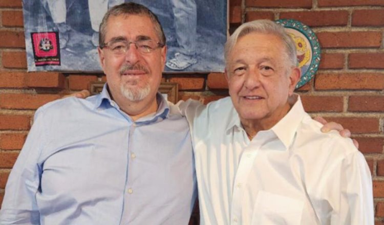 AMLO da su respaldo a Bernardo Arévalo, presidente electo de Guatemala