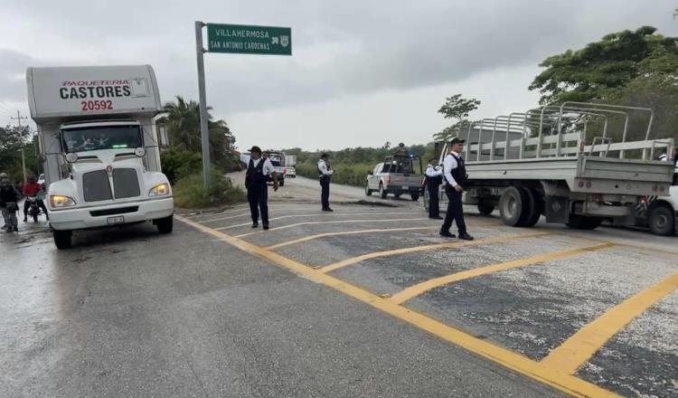 Ejecutan a conductor de pochi en San Antonio Cárdenas y cierran la Frontera-Ciudad del Carmen