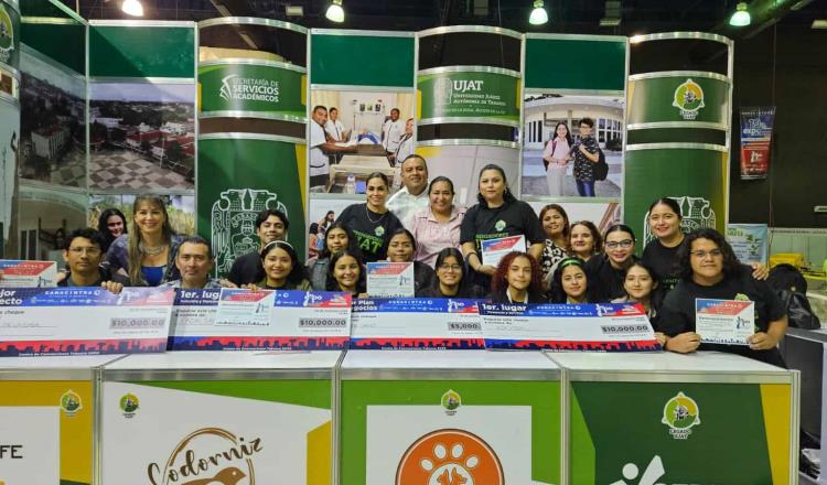 Alumnos de la UJAT se llevan primeros lugares con proyectos de emprendimiento en la Expo Canacintra 2023