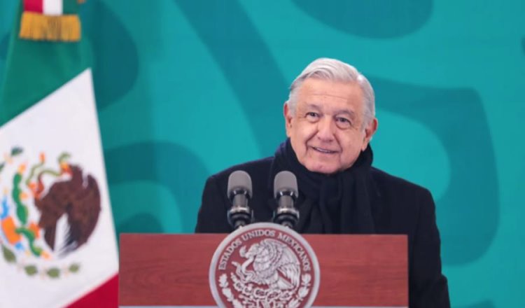 Cumple AMLO 70 años de edad, recibe felicitaciones de su familia y gabinete