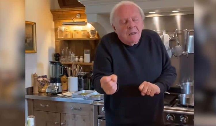 Anthony Hopkins deslumbra con sus habilidades para bailar rumba mientras cocina